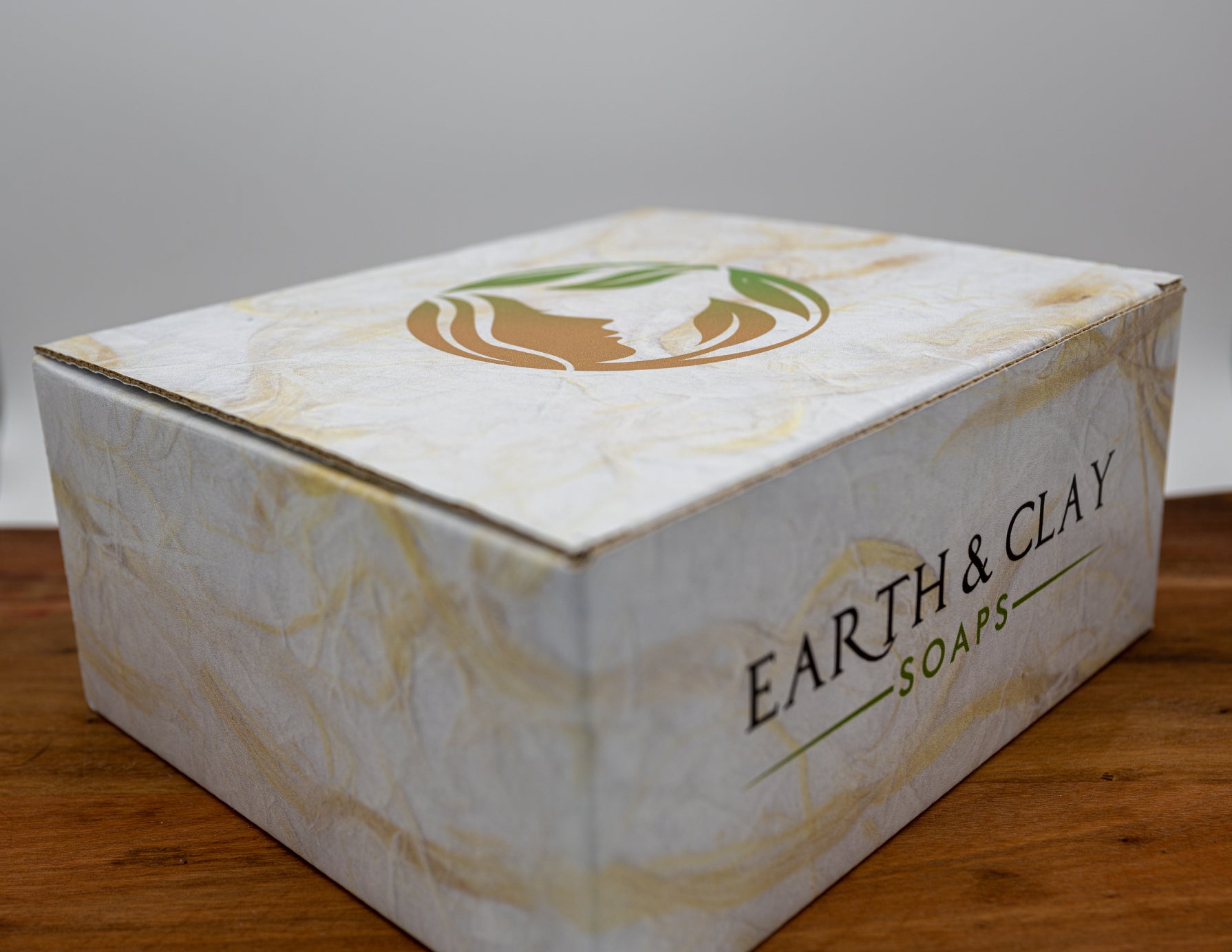 Custom Gift Box (Large Soap, Olive Wood Soap Dish & Luxurious Face Towel)